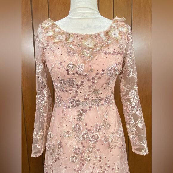Mac Duggal Long Sleeve Floral Embroidered Tea Length Dress size 4 - Picture 6 of 16